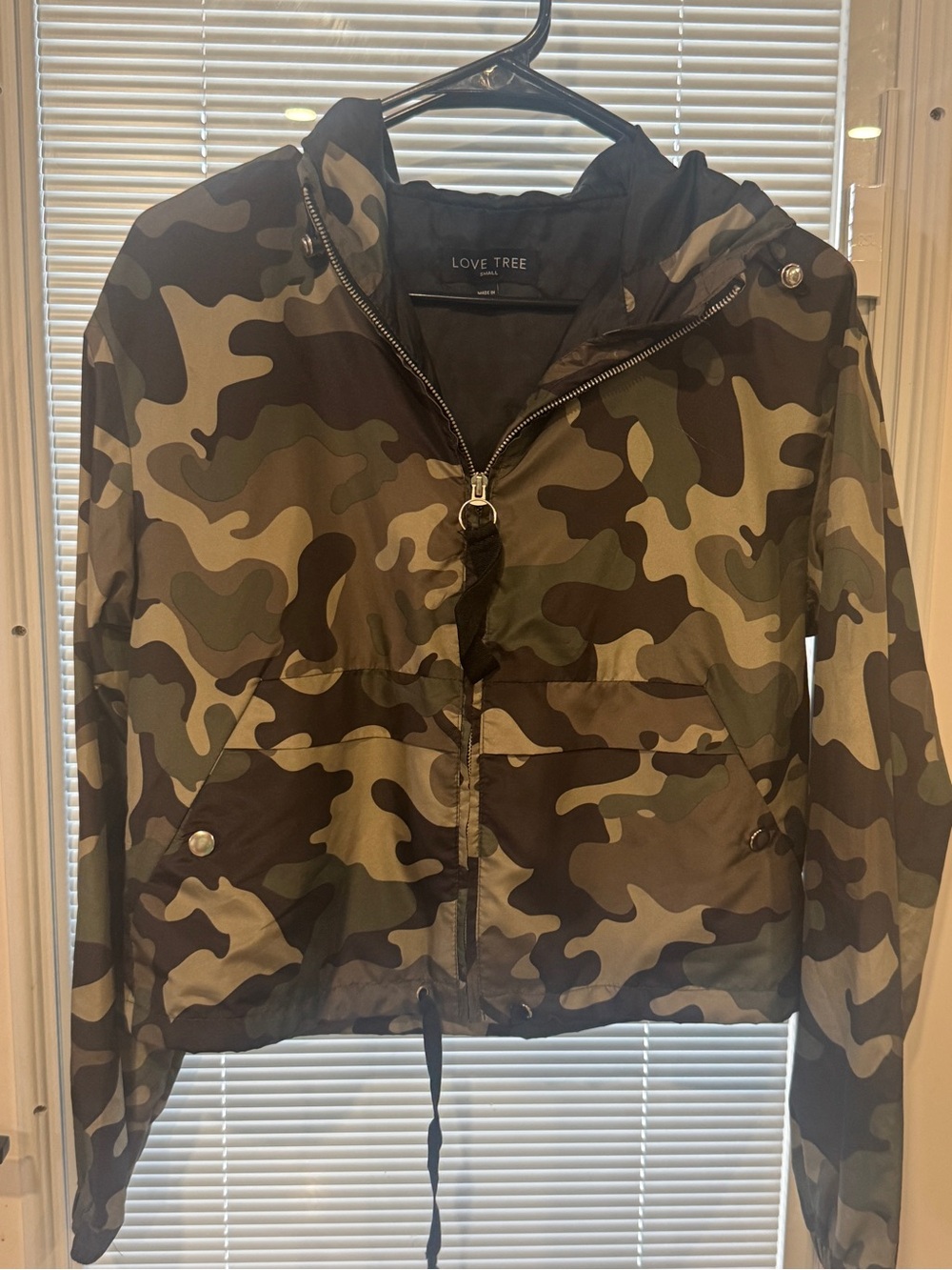 Love Tree Girls' Hooded Camo Windbreaker - Green, Brown, Black